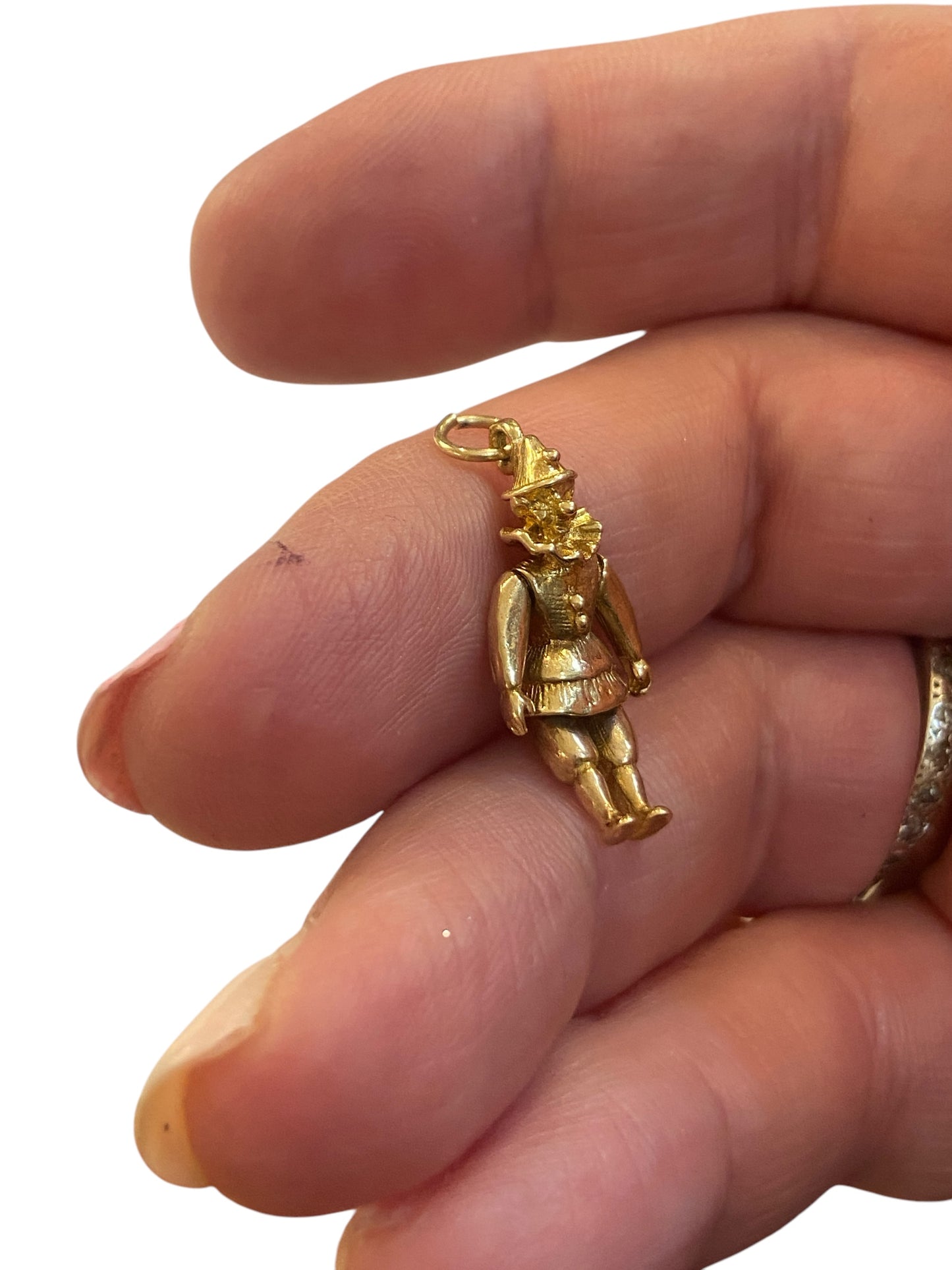 9ct vintage clown / jester circa 1963 2.9g