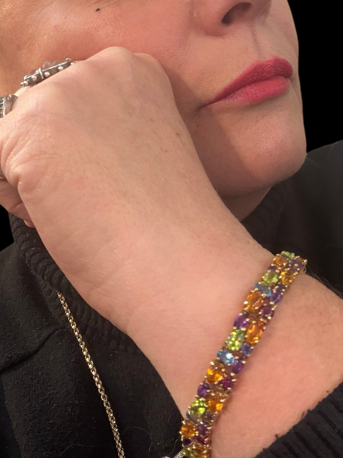 9ct vintage pre owned multi gem stone bracelet . 7 1/2 inches (18.5 cm)