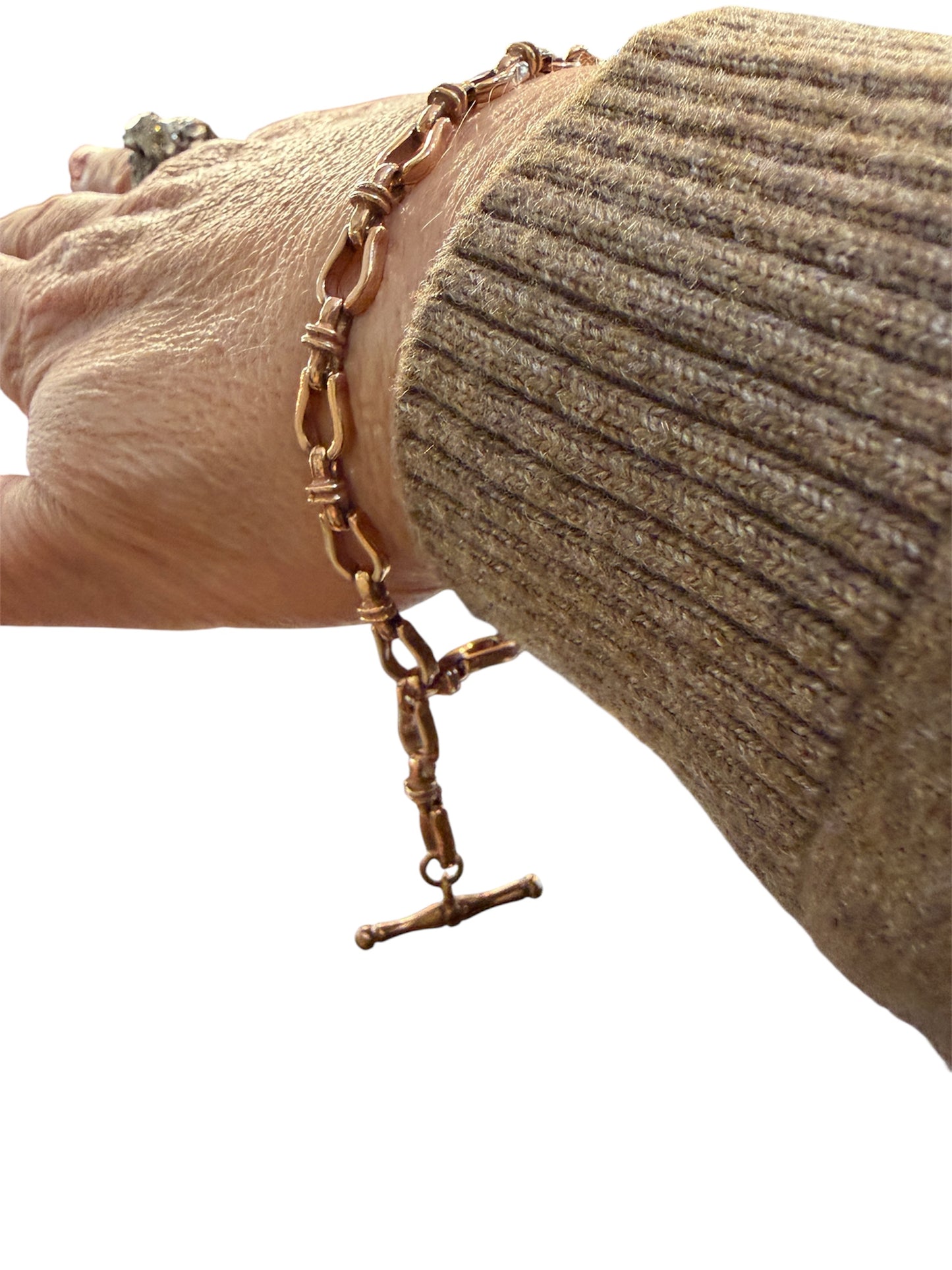 9ct vintage rose gold bracelet with T bar , 15.5g 7 3/4 inch (19.5 cm)