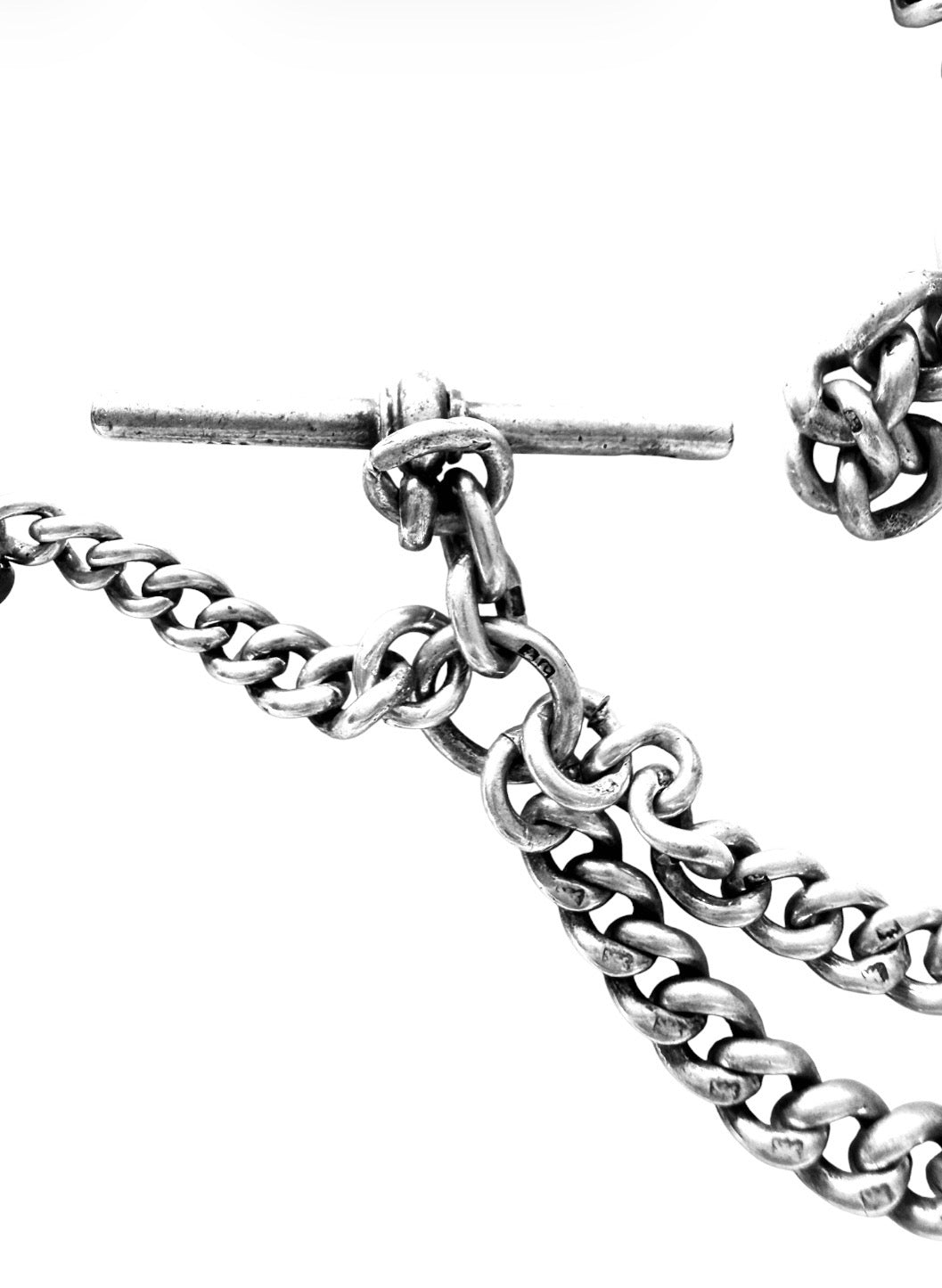Antique Albert chain circa 1900 19 inches long, 64.3g