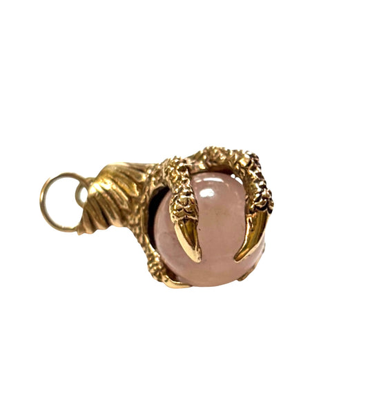 9ct vintage claw charm with rose quartz stone , circa 1975 6.87g