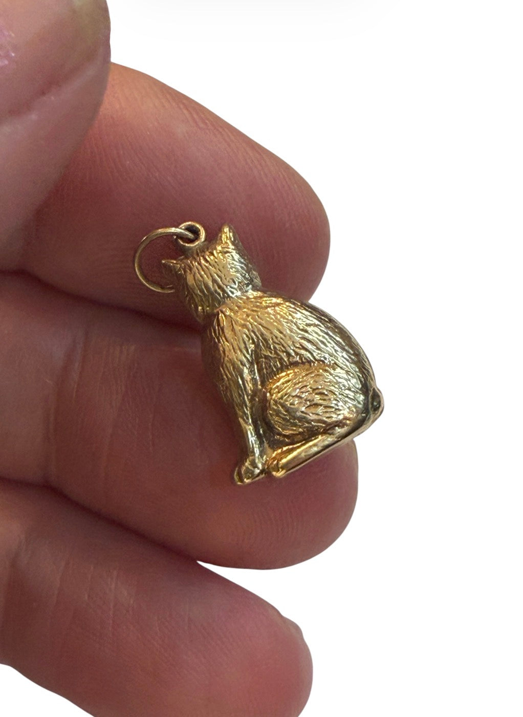 9ct vintage cat charm, sitting cat, hollow 0.83g