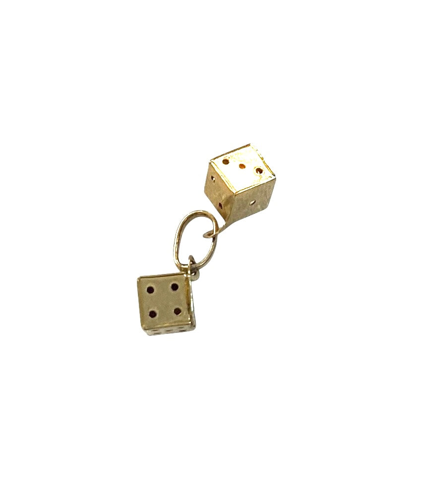 9ct vintage dice charm. very small
