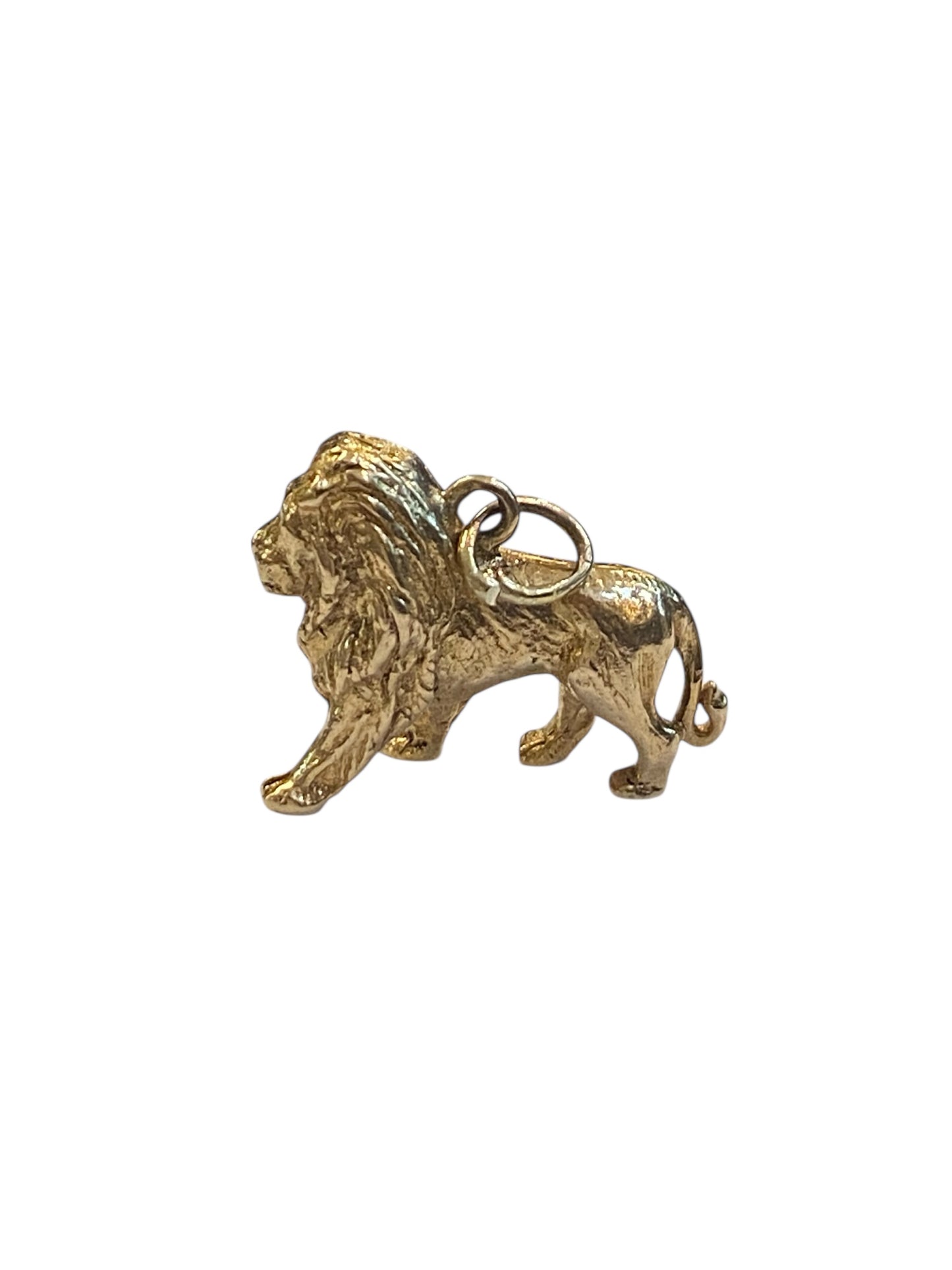 9ct vintage lion charm circa 1957 (9.1g)