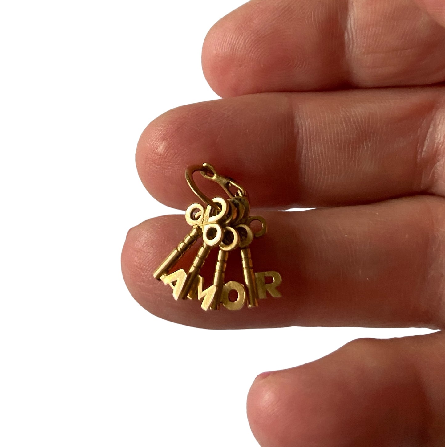 18ct vintage keys charm spelling the word ' Amor'