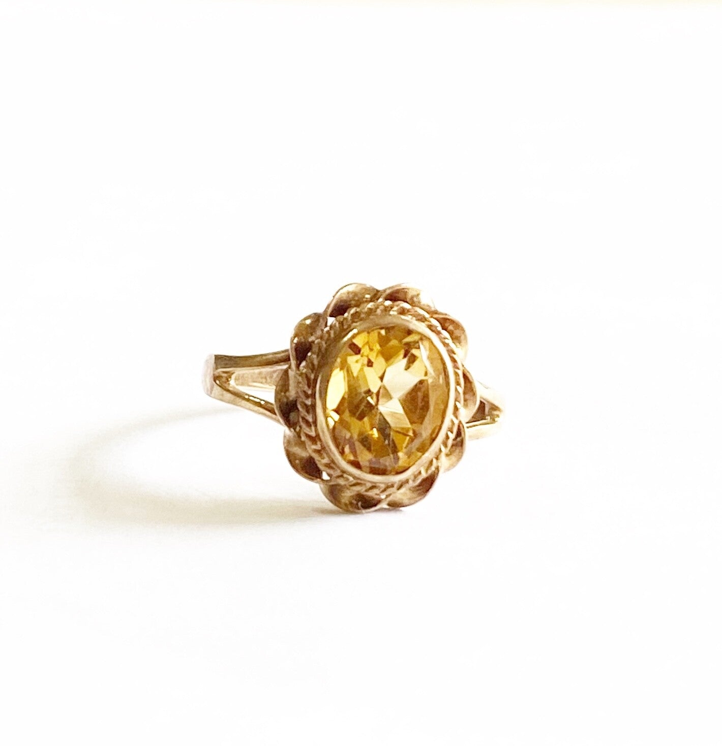9ct vintage gold citrine ring size M