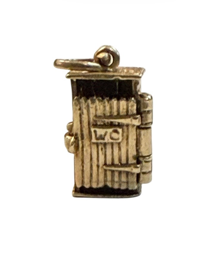 9ct vintage outdoor toilet W.C charm circa 1967 signed chim. 4.17g