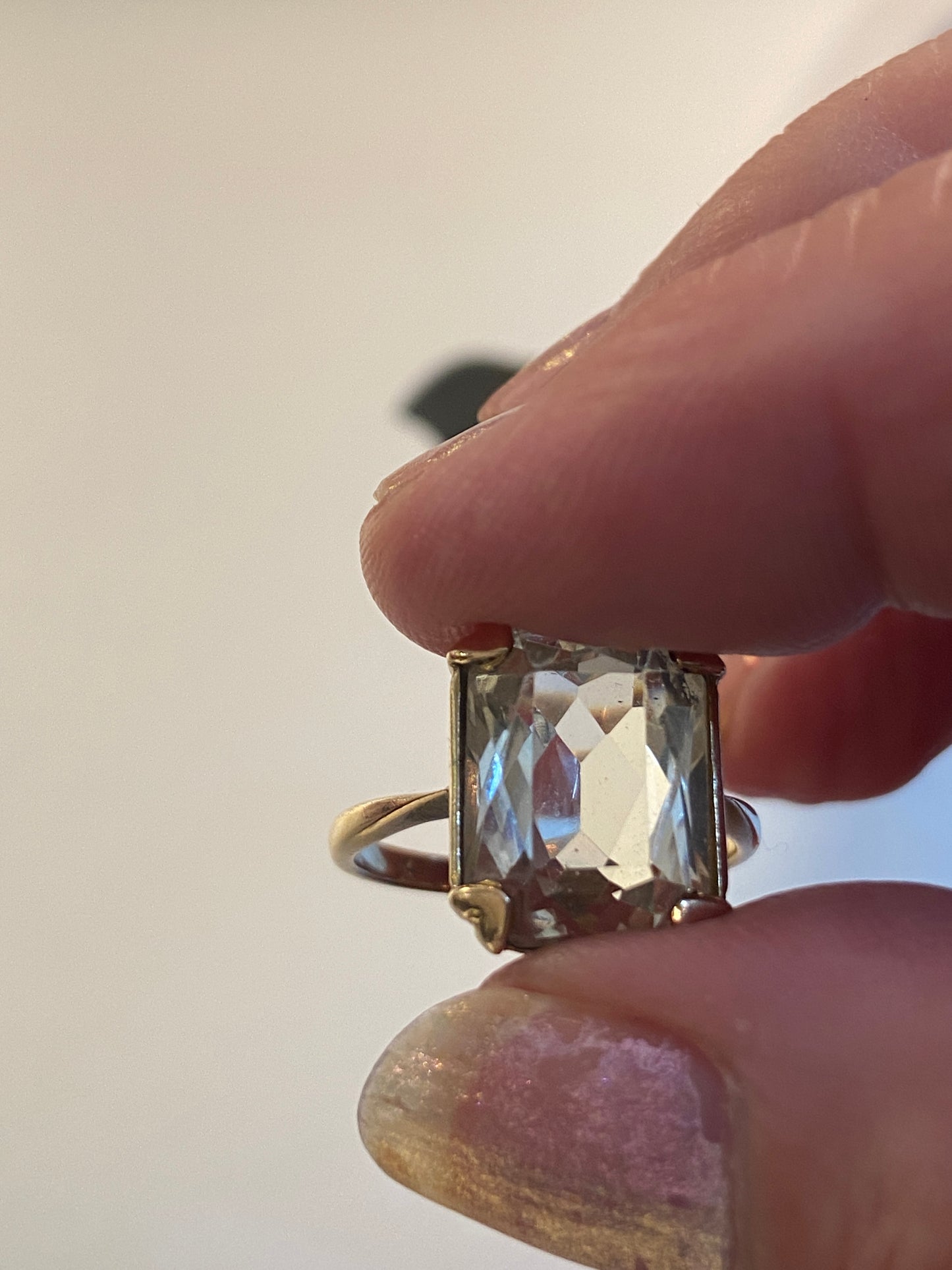 9ct vintage quartz cocktail ring . size N