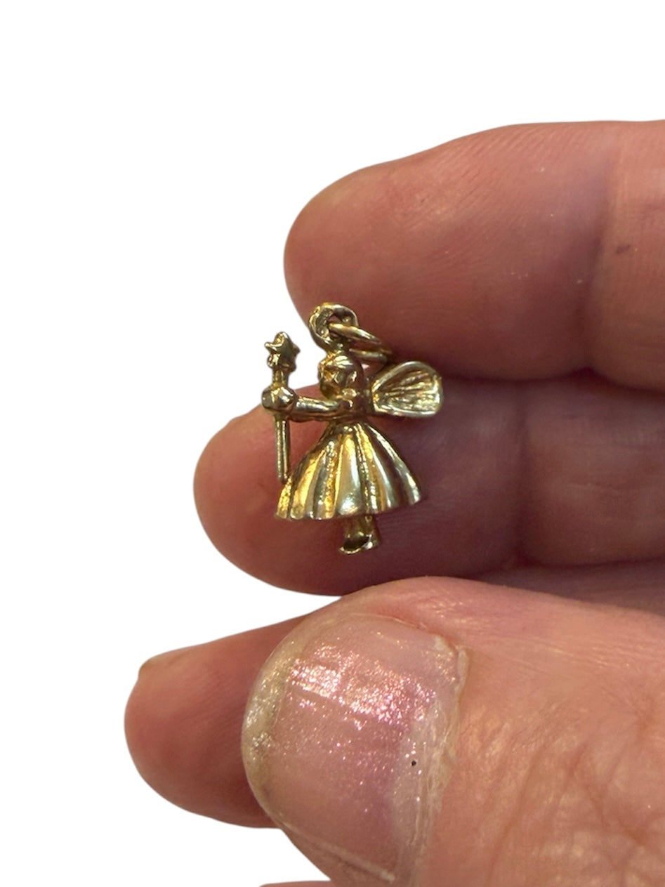 9ct vintage fairy godmother charm , 2.08g
