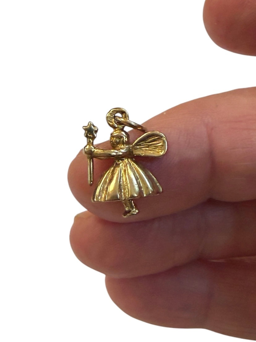 9ct vintage fairy godmother charm , 2.08g