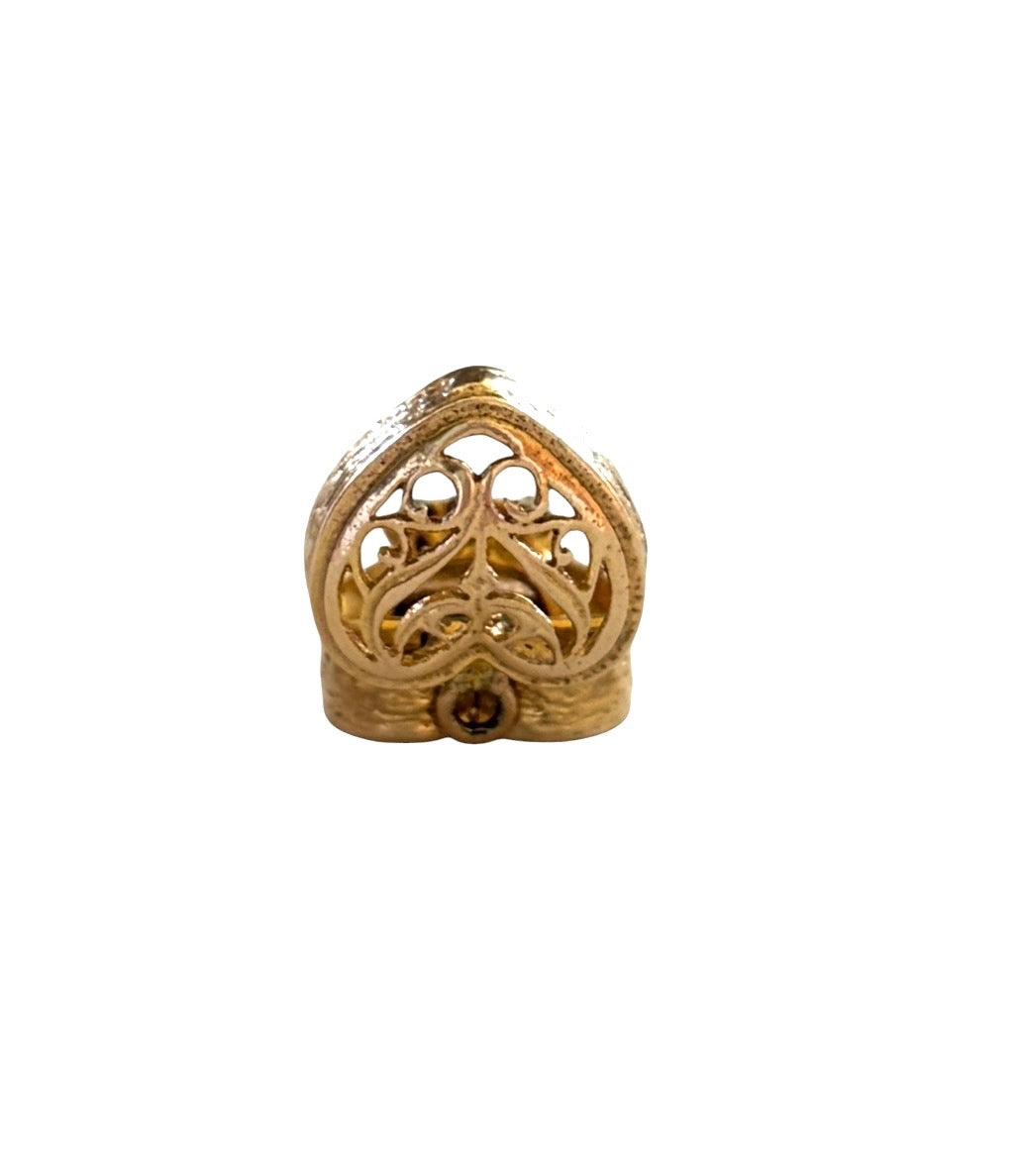 9ct vintage heart box charm, opening with a trilogy ring inside , 4.20g maker G&H