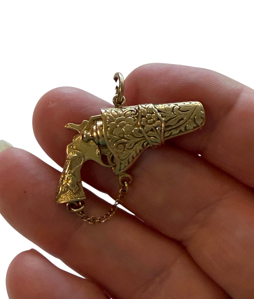 9ct vintage charm, revolver and holster charm / pendant  5.35g