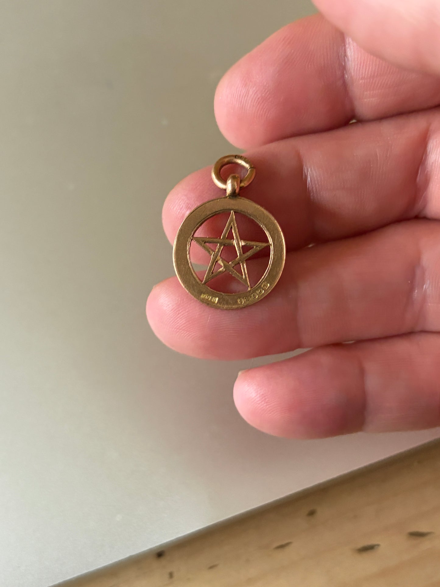 9ct vintage pentagram charm / pendant circa 1940s