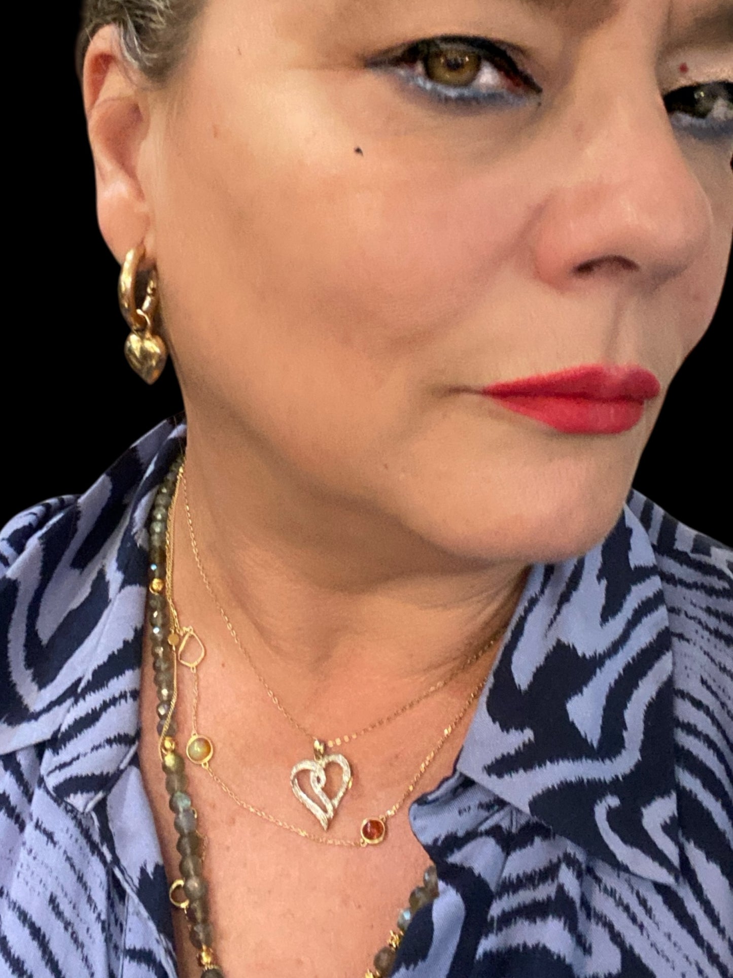 9ct vintage / pre owned double heart diamond pendant and 16 inch chain