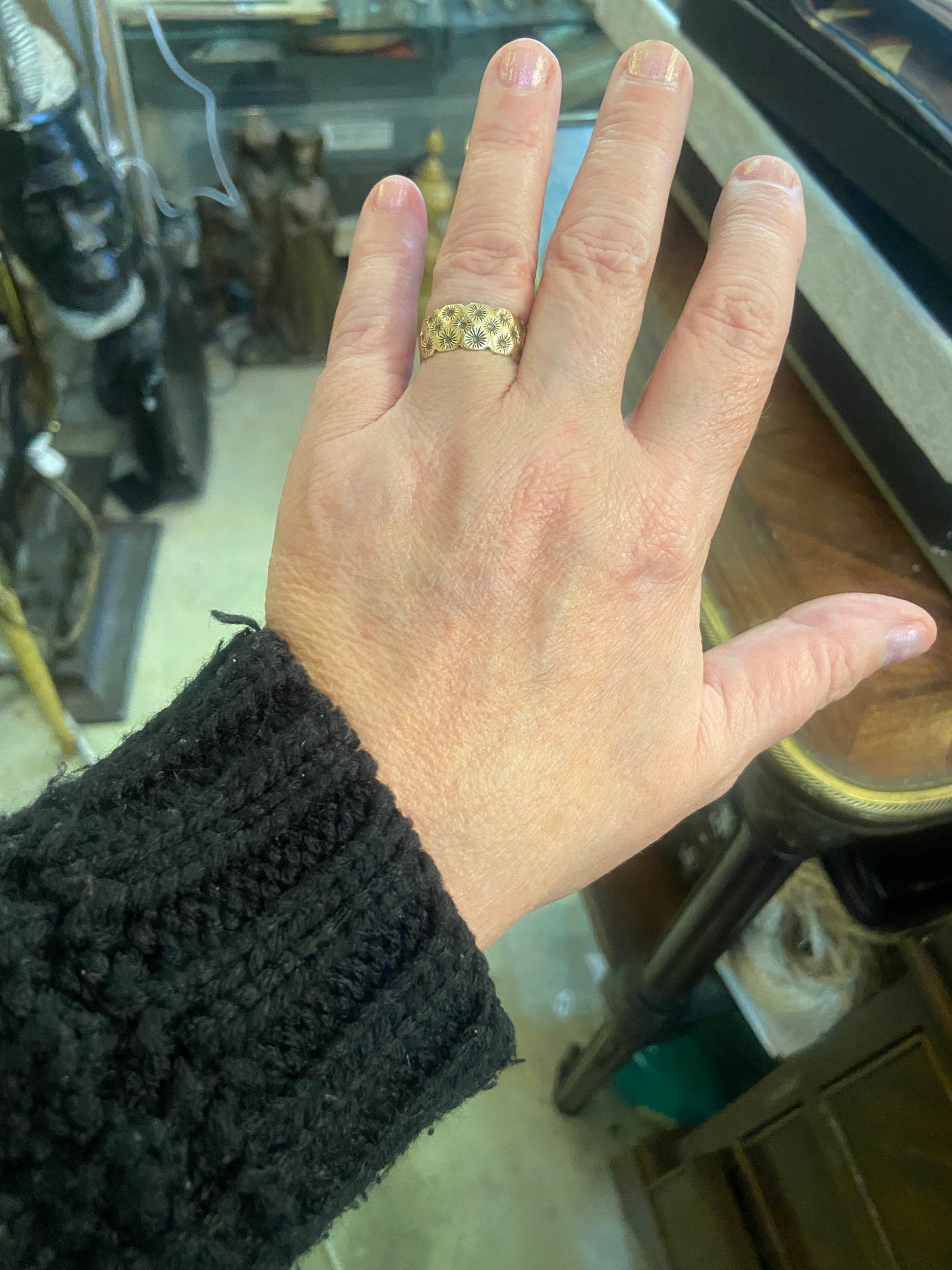 9ct vintage ring , wedding ring , size N 1/2 circa 1971