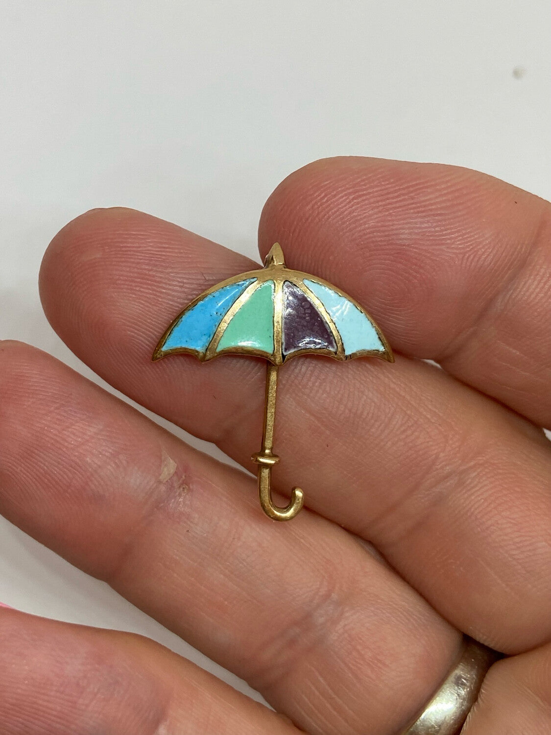 9ct vintage umbrella chram / pendant enamelled