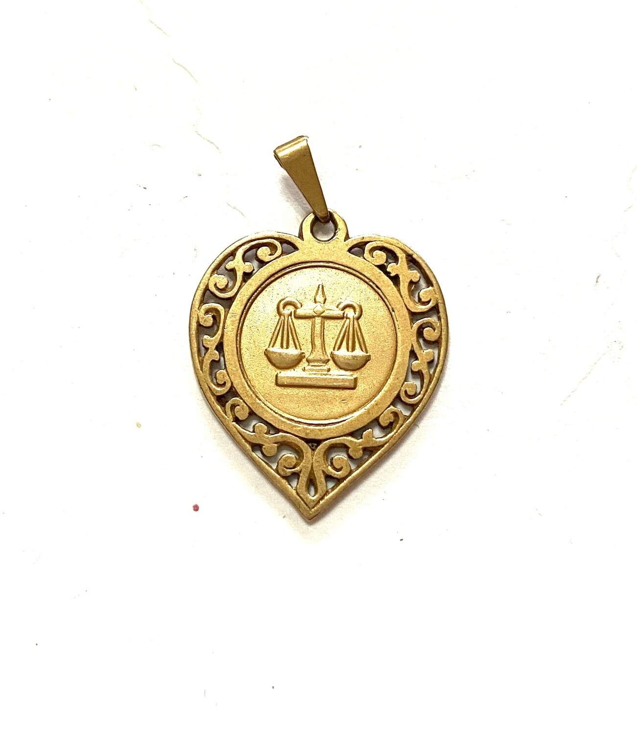 9ct 375 vintage gold libra charm / scales of justice circa 1971