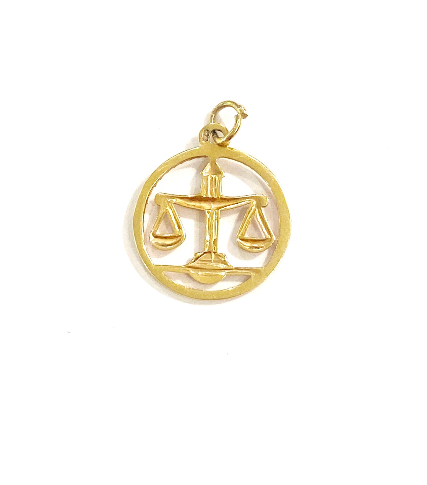 18ct 750 vintage libra charm