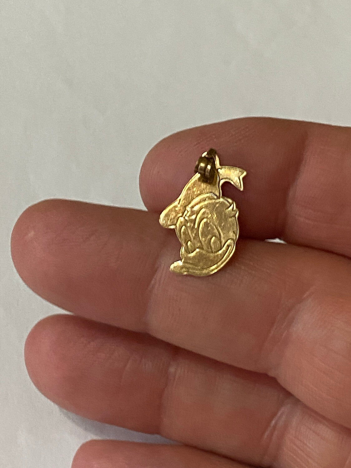 9ct vintage Donald Duck charm