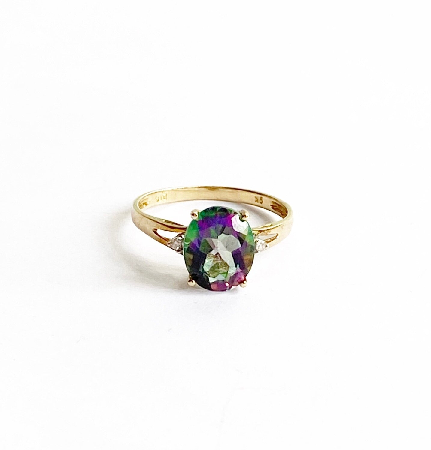 9ct 375 pre owned mystic topaz and diamond ring size p 1/2
