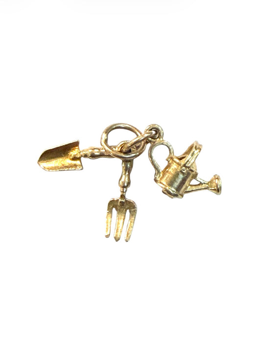 9ct vintage gardening tools charm 1.42g