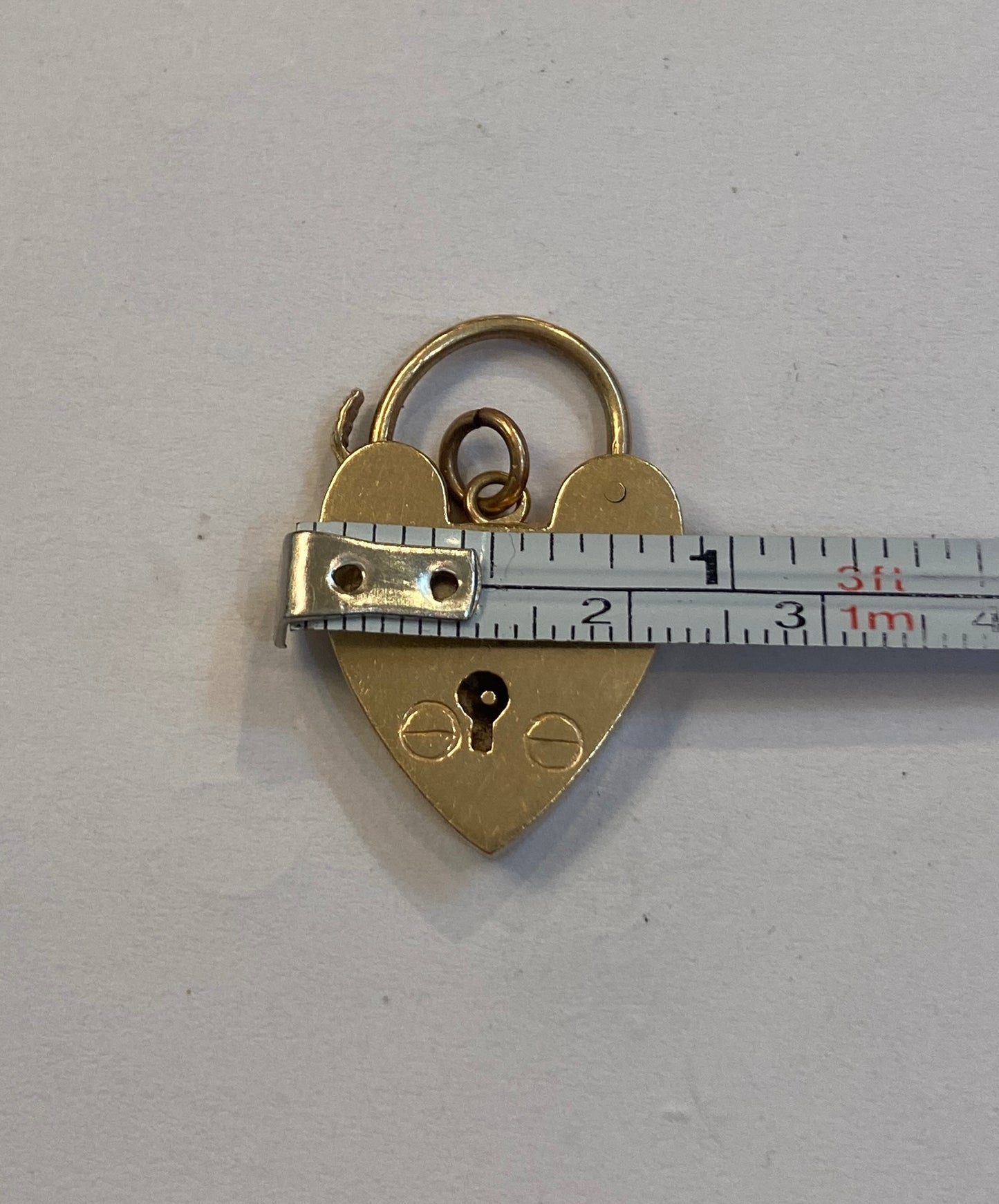 9ct vintage LARGE padlock charm / pendant  4.6g circa 1966