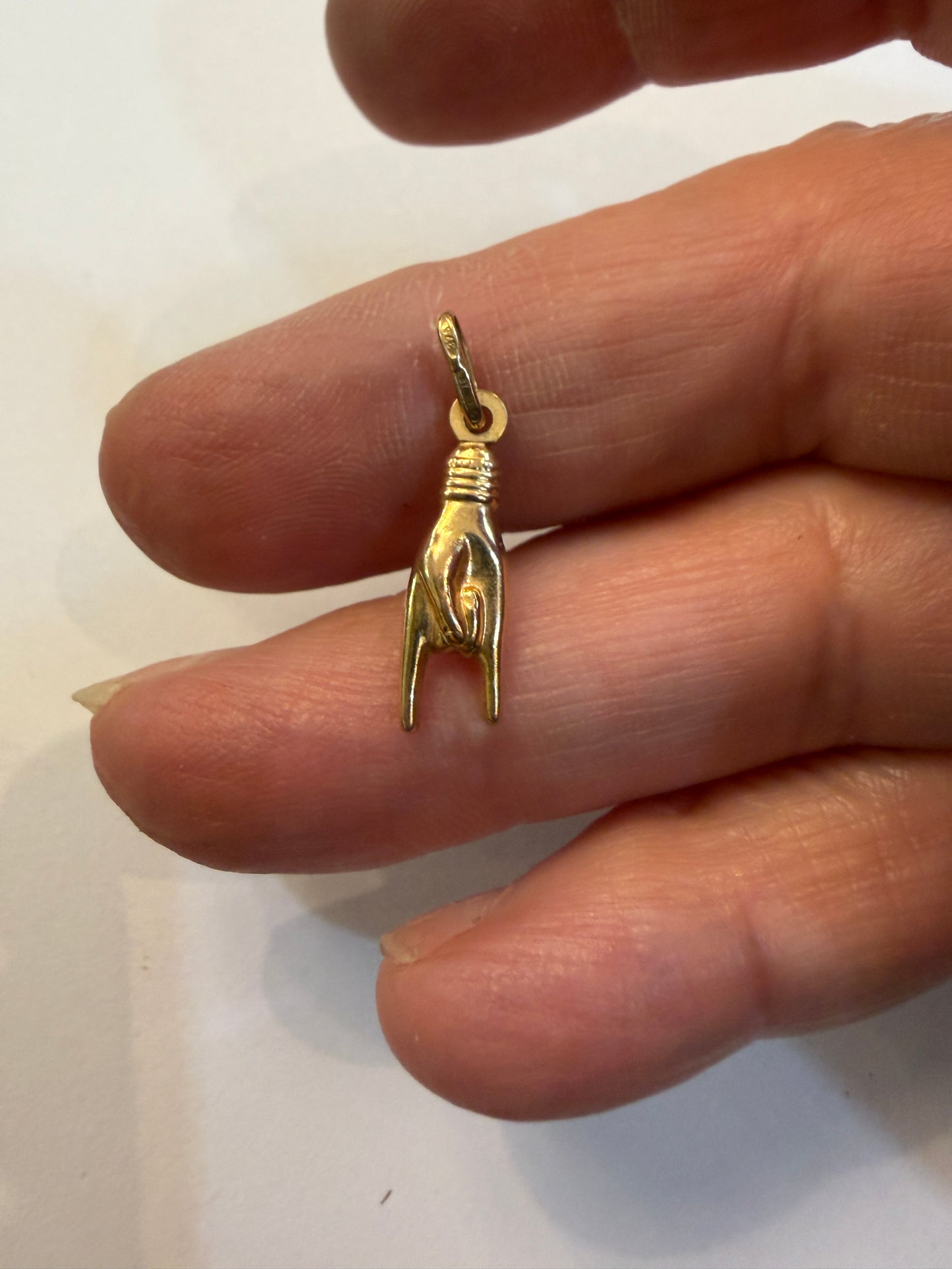 9ct figa hand charm, mano cornuto charm,