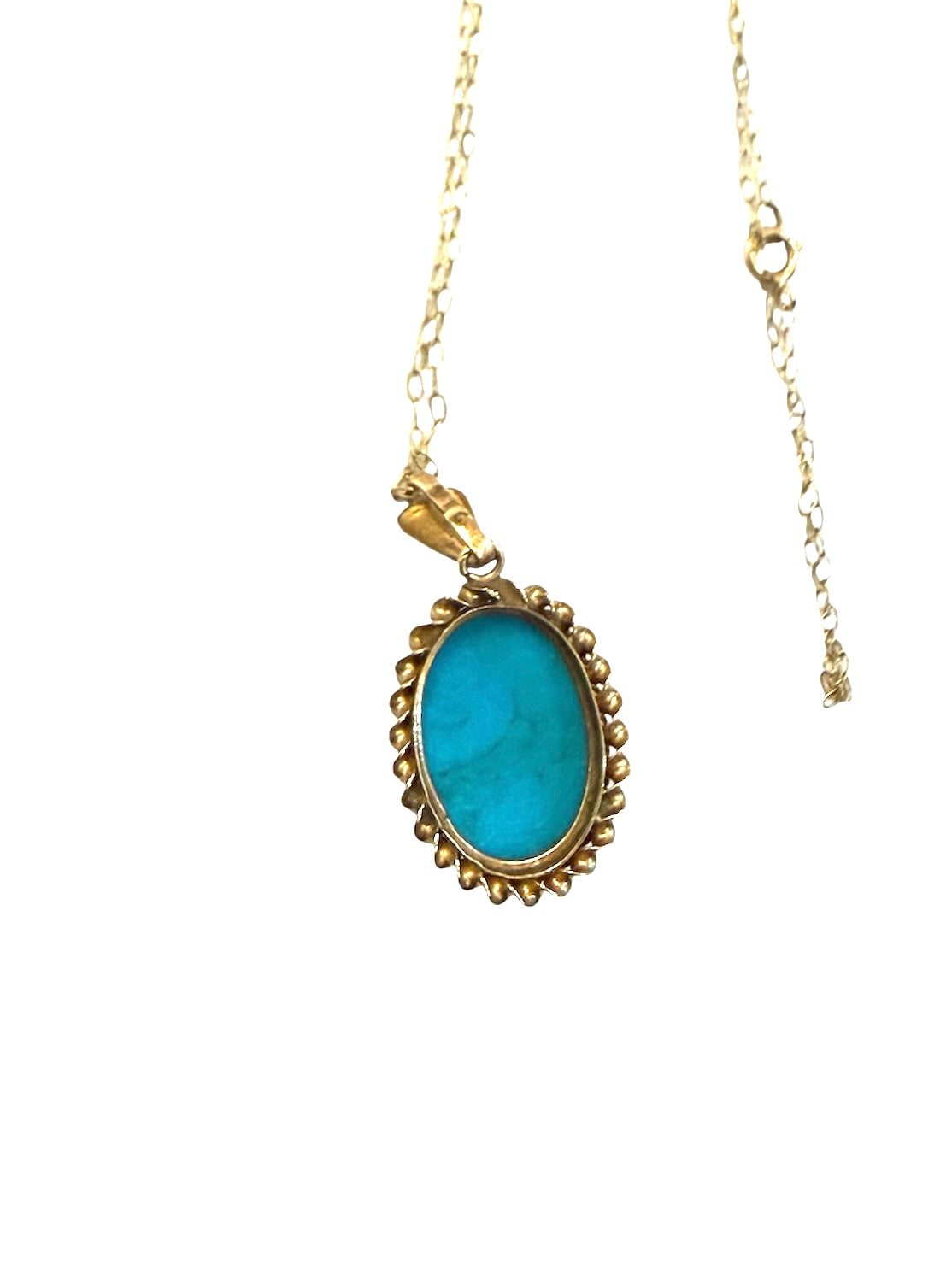 9ct vintage turquoise pendant on a  fine chain 18 inch chain