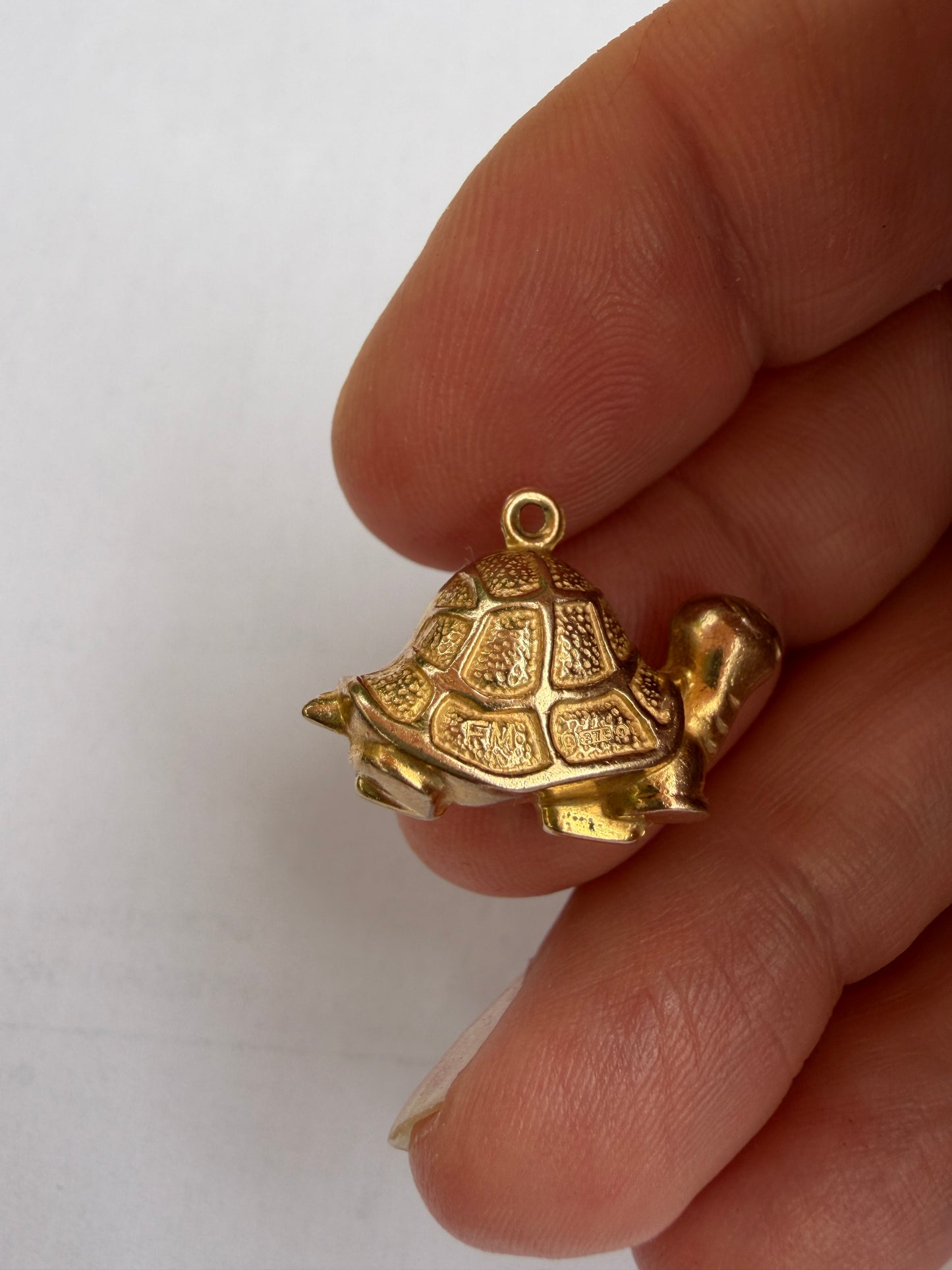 9ct vintage tortoise charm circa 1968 by FM 1.29g Hollow