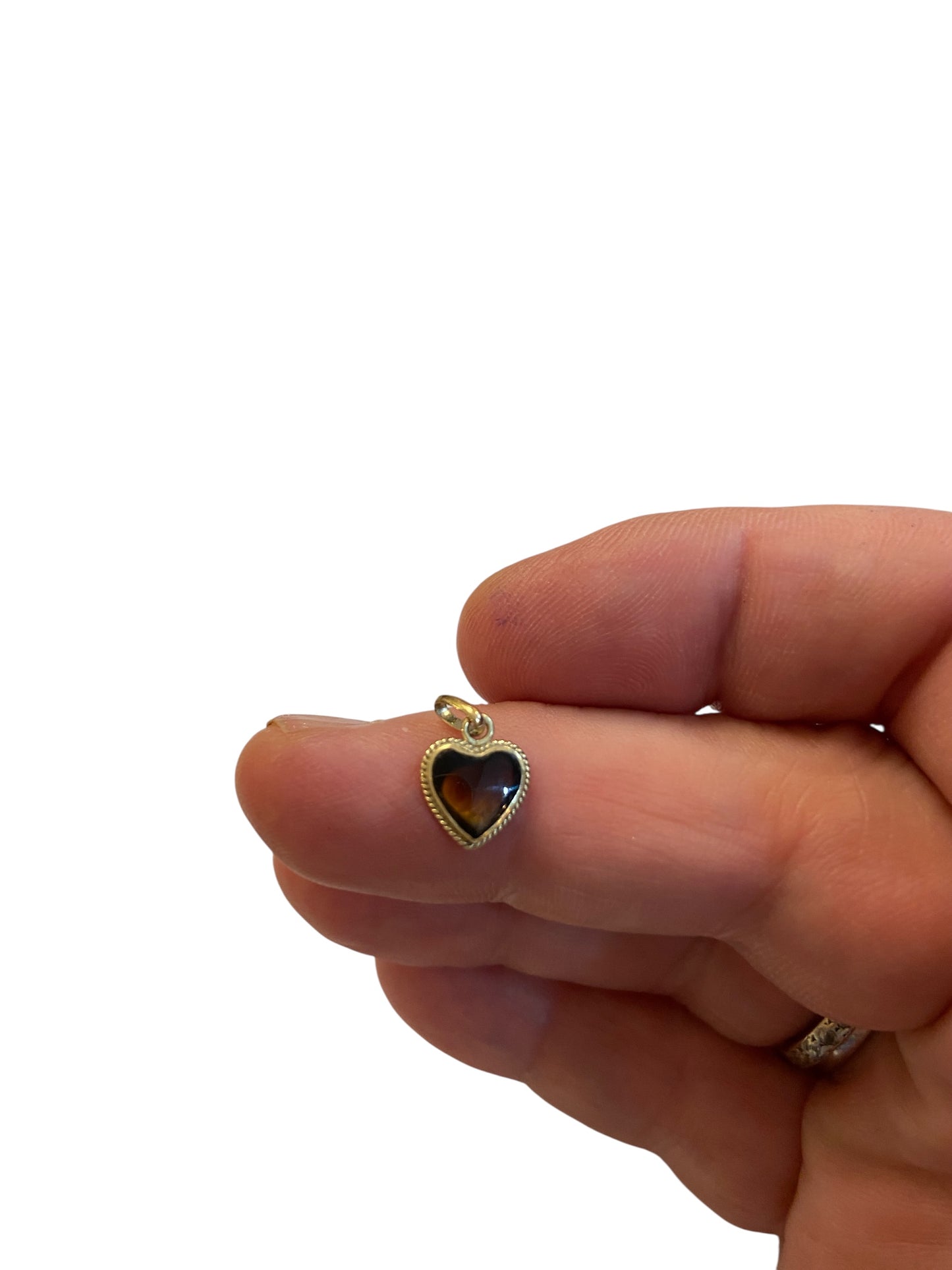 9ct vintage small heart with enamel charm