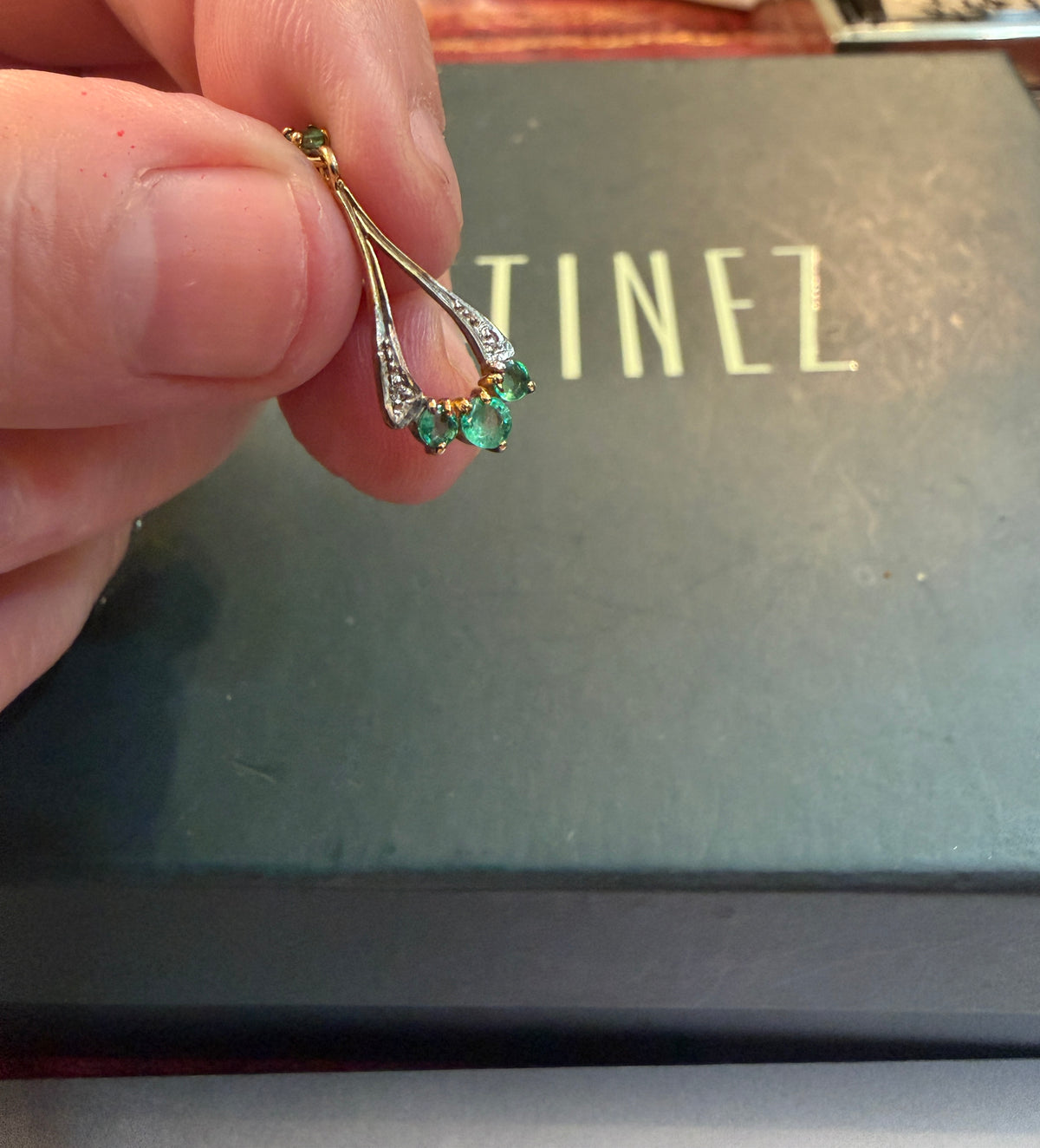 9ct vintage emerald drop earrings circa 1970 London,  1.7g