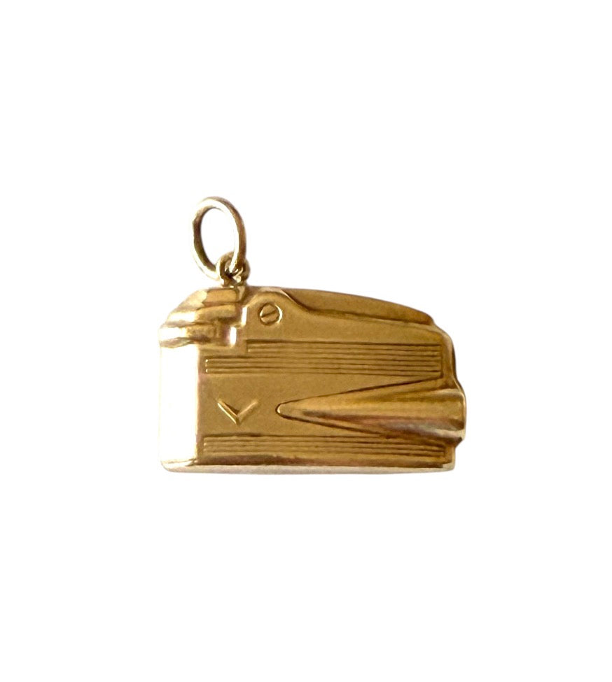 9ct vintage lighter charm, ronson lighter circa 1967.
