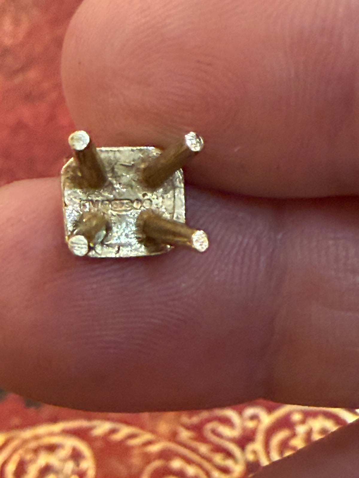 9ct vintage chair charm circa 1966 by FM 1.39g