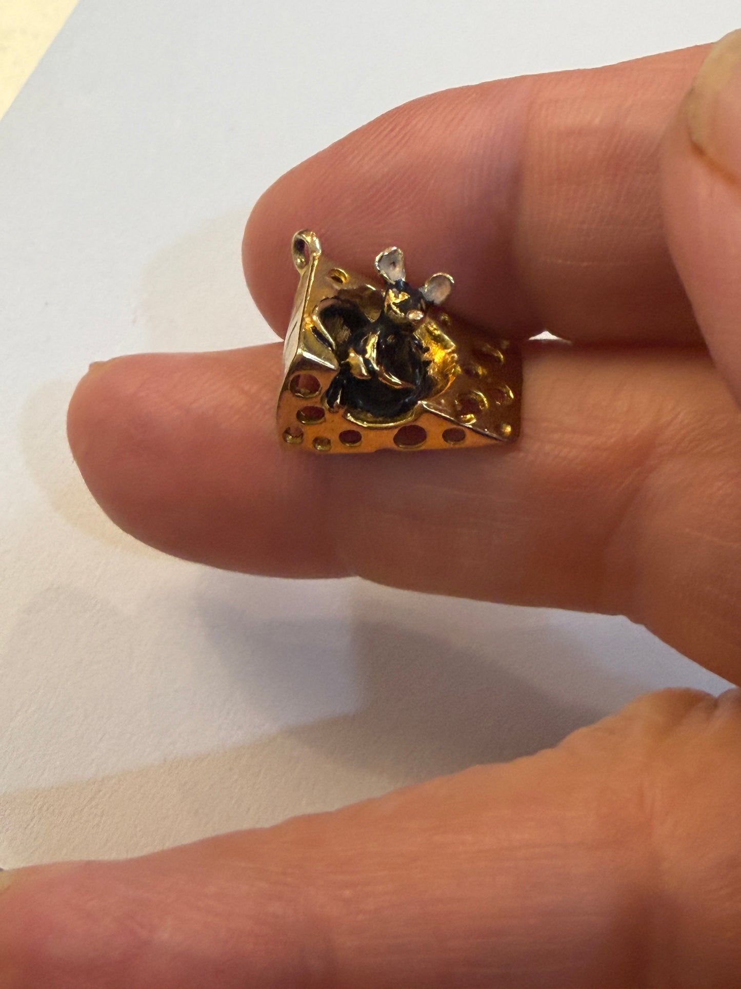 9ct vintage mouse and cheese charm circa 1969
