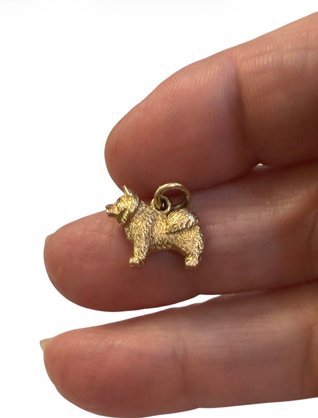 9ct vintage chow chow dog charm circa 1959 3.0g