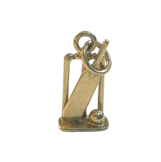 9ct vintage cricket bat and stump charm