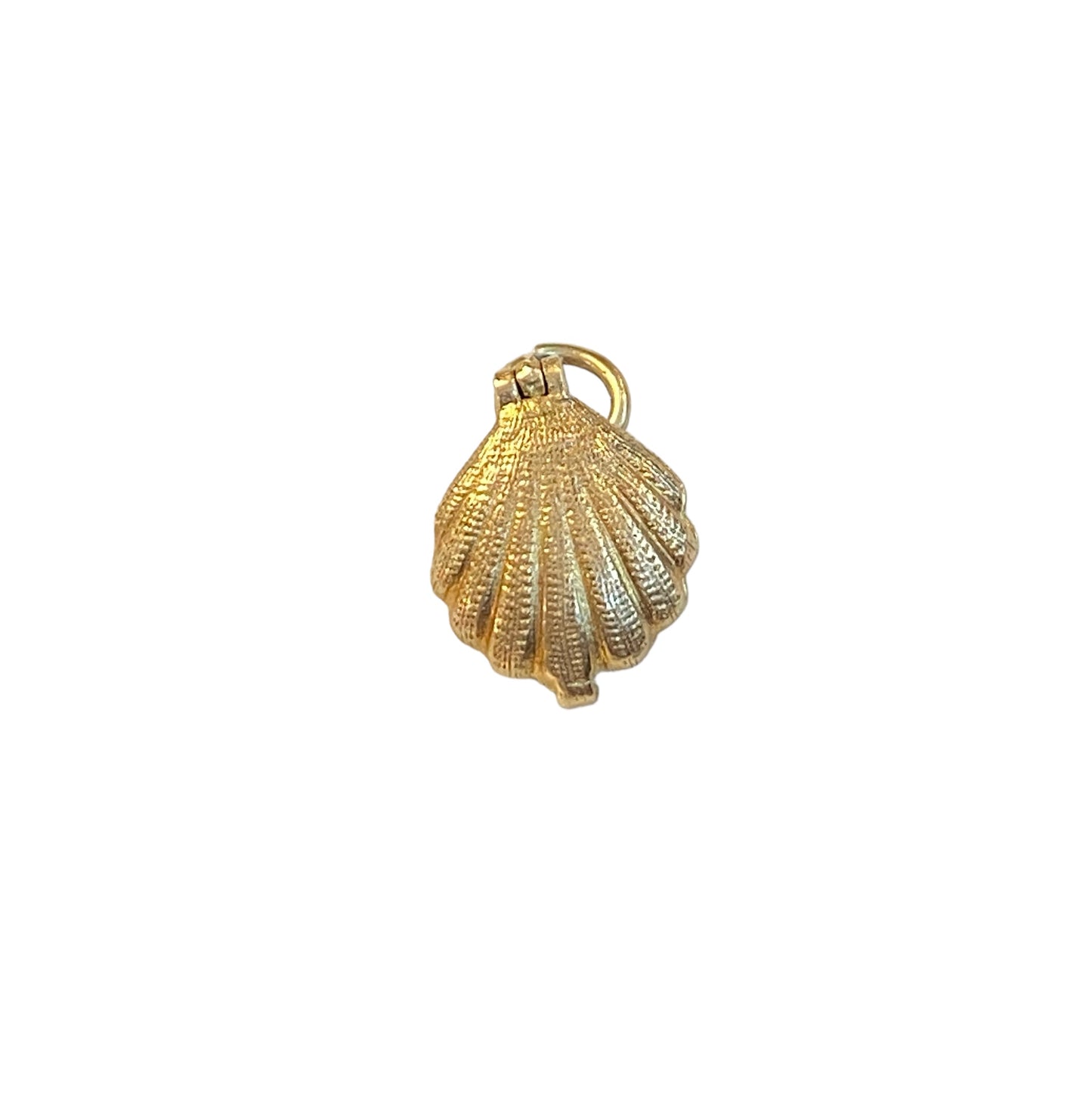 9ct 375 vintage opening oyster shell charm with pearl inside.