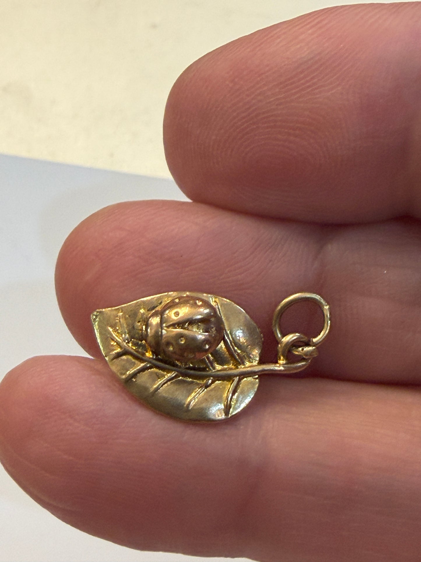 9ct vintage ladybird on leaf charm circa 1957 1.4g