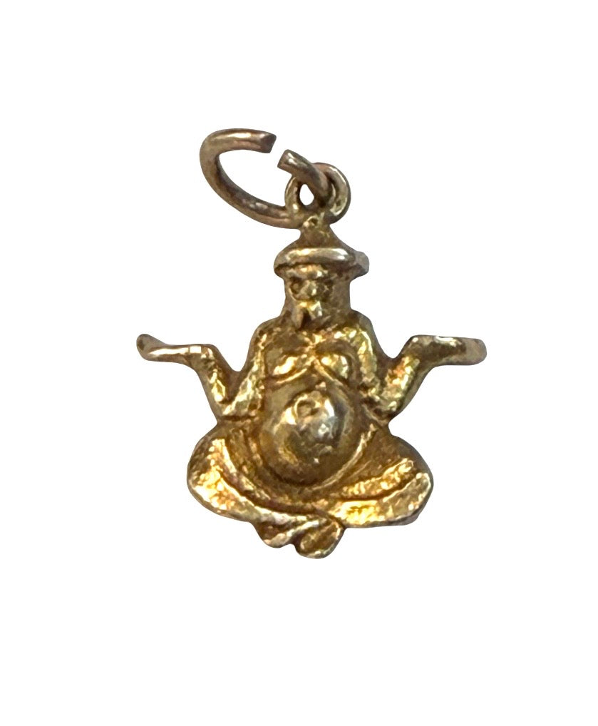 9ct vintage buddha charm in Mudra position, 2.4g 3D