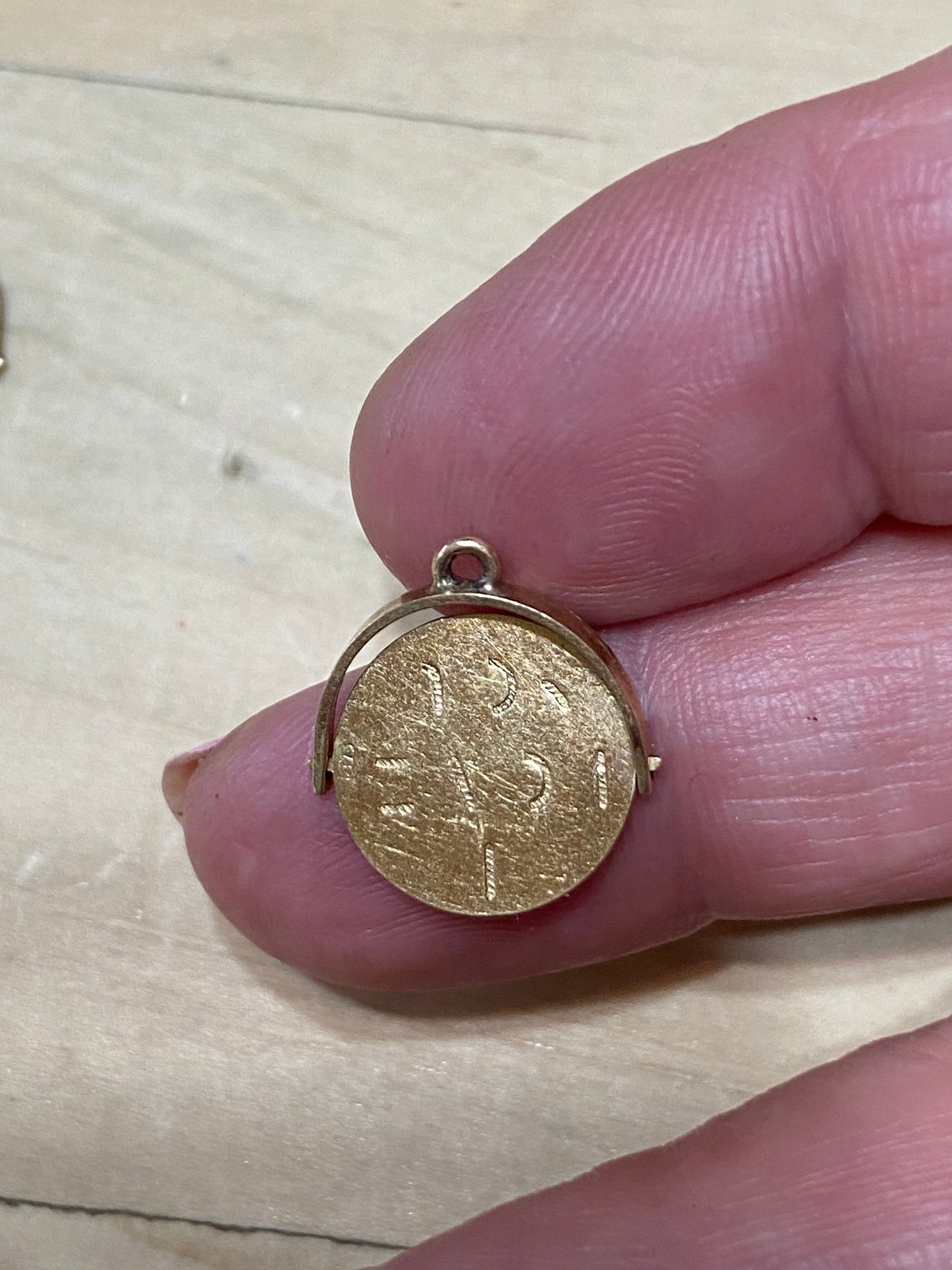 9ct vintage 'I love you' spinner / charm circa 1965 maker G&H