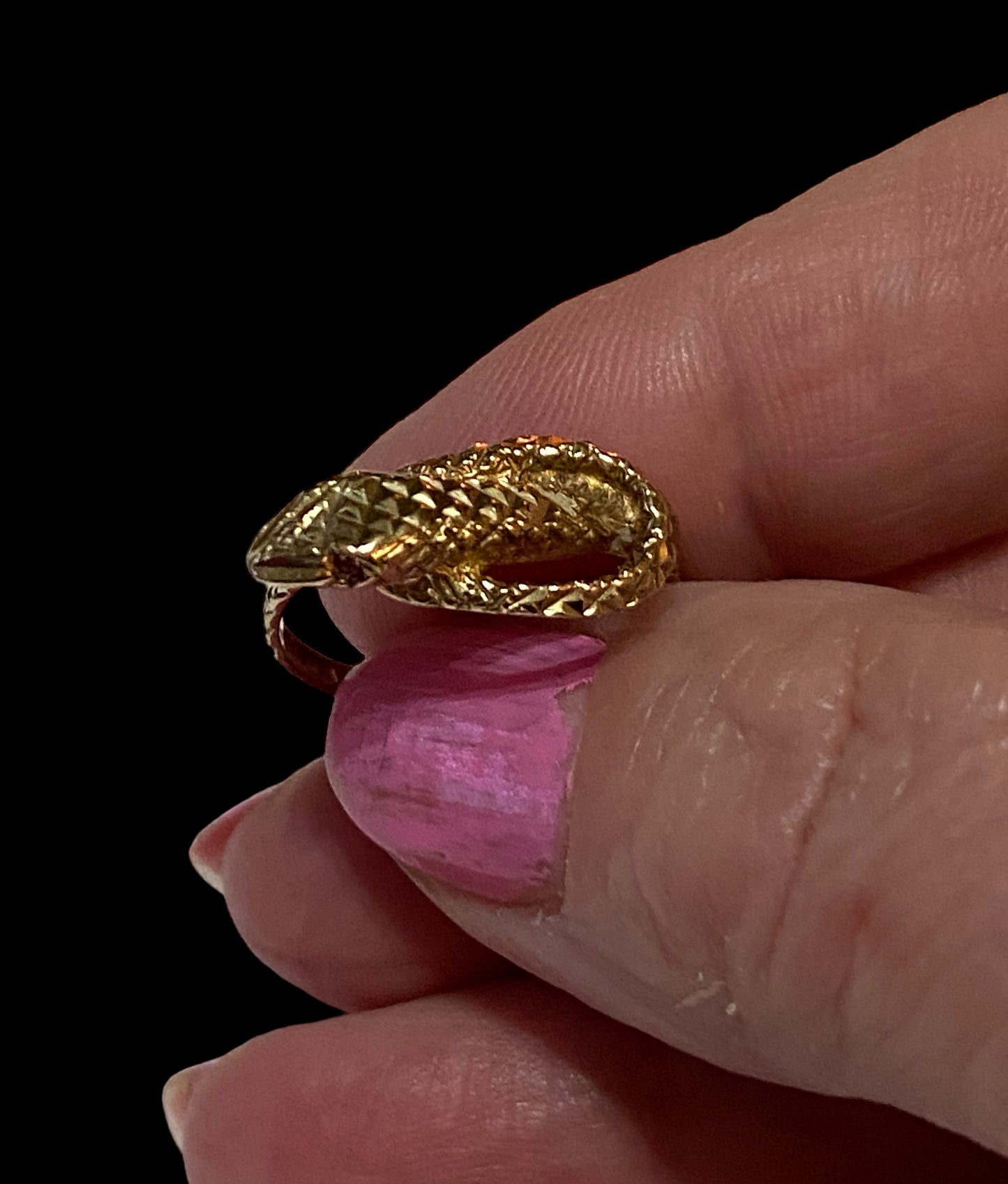 9ct vintage snake ring with ruby eyes ring size M