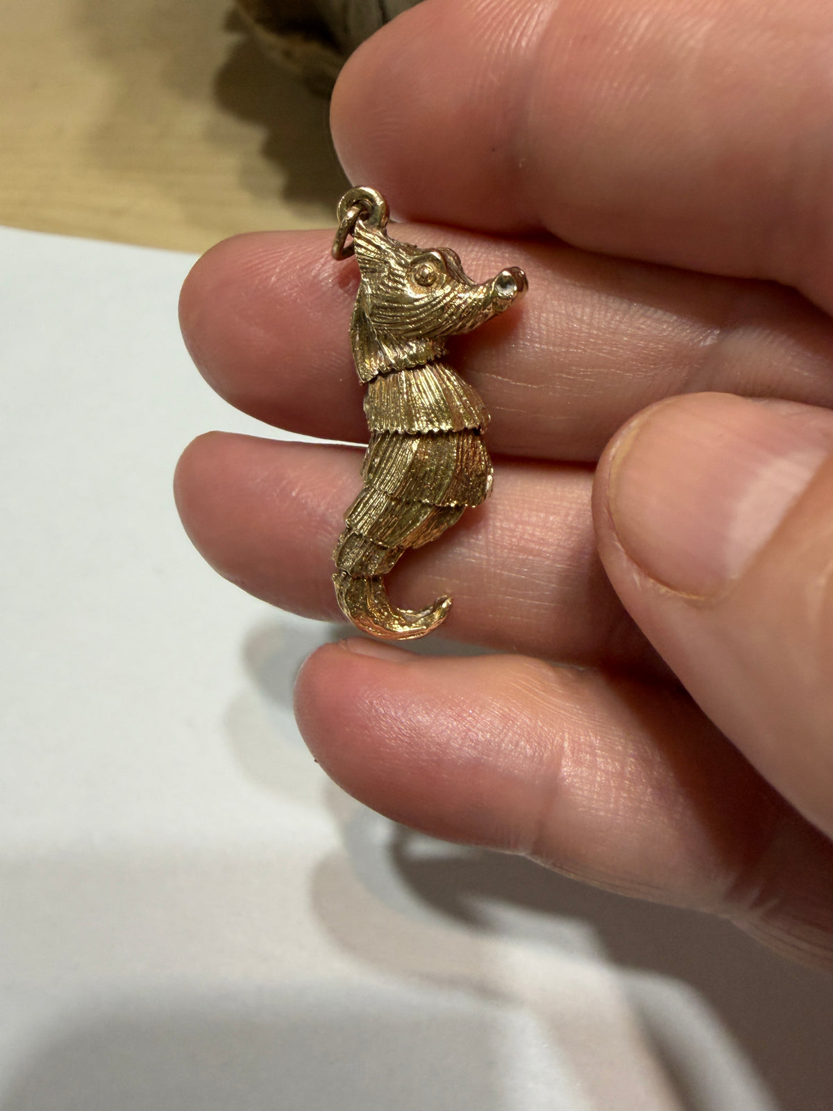 9ct vintage seahorse charm, articulated circa London 1979 6.5g