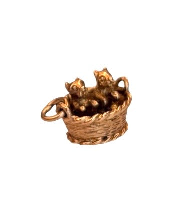 9ct vintage puppies in basket charm, circa 1972 2.9g