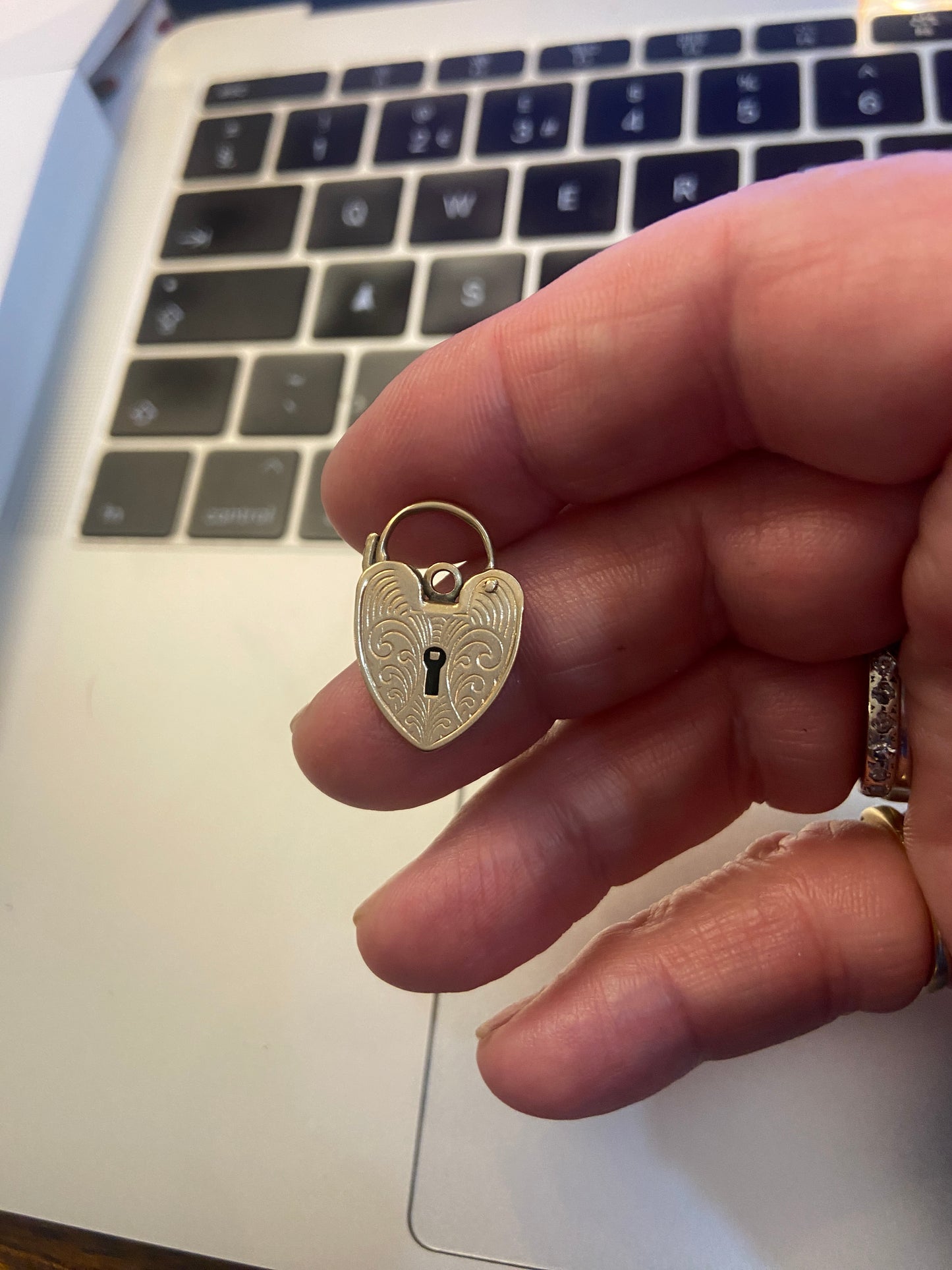 9ct vintage ornate padlock charm circa 1974