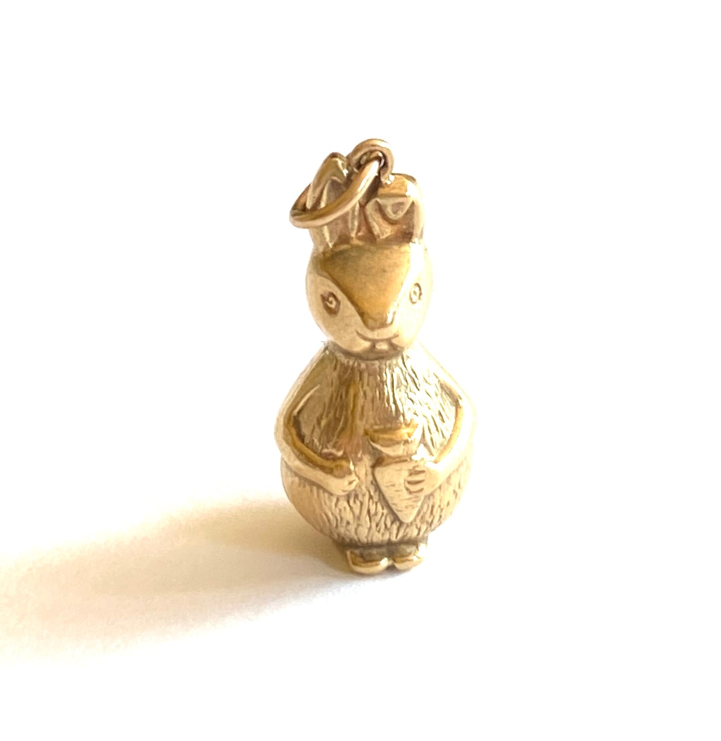 9ct 375 vintage gold rabbit charm circa 1974 maker WHC Beatrix potter