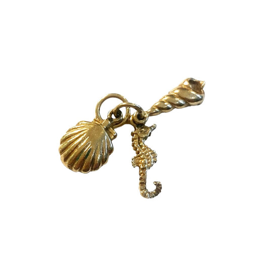 9CT VINTAGE SEALIFE CHARM, SEAHORSE, CONCH AND OYSTER .