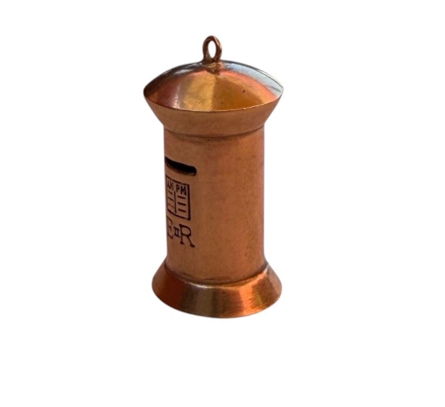 9ct vintage post box charm circa 1967, 1.68g