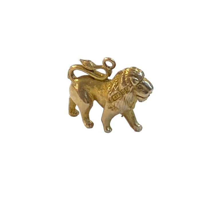 9ct vintage lion charm circa 1955 solid gold 3.0g