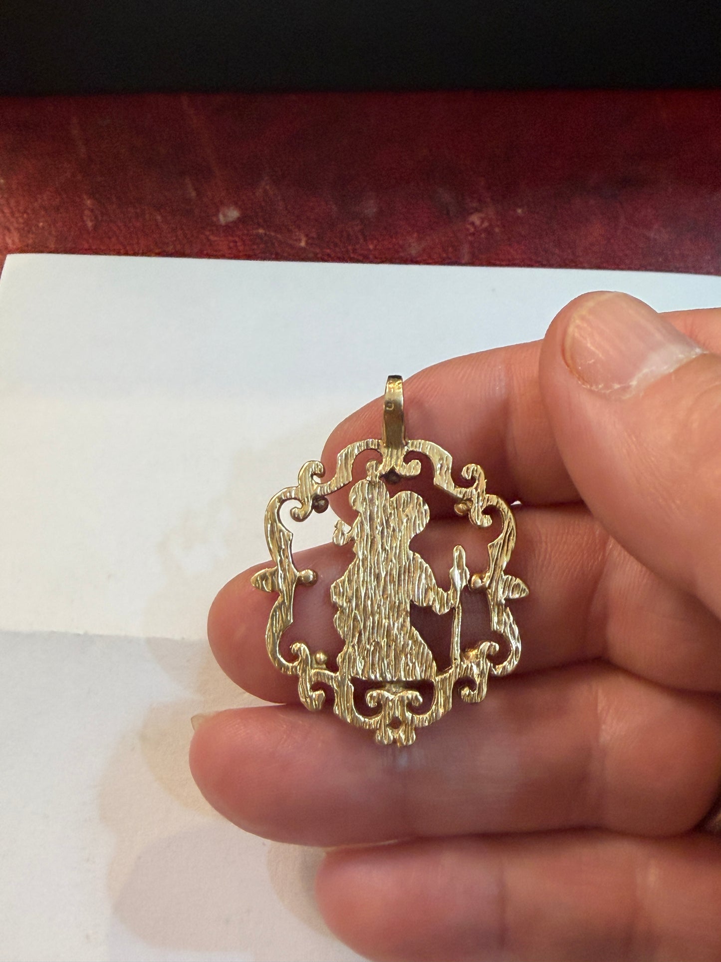 9ct vintage large St christopher pendant circa 1976 6.64g
