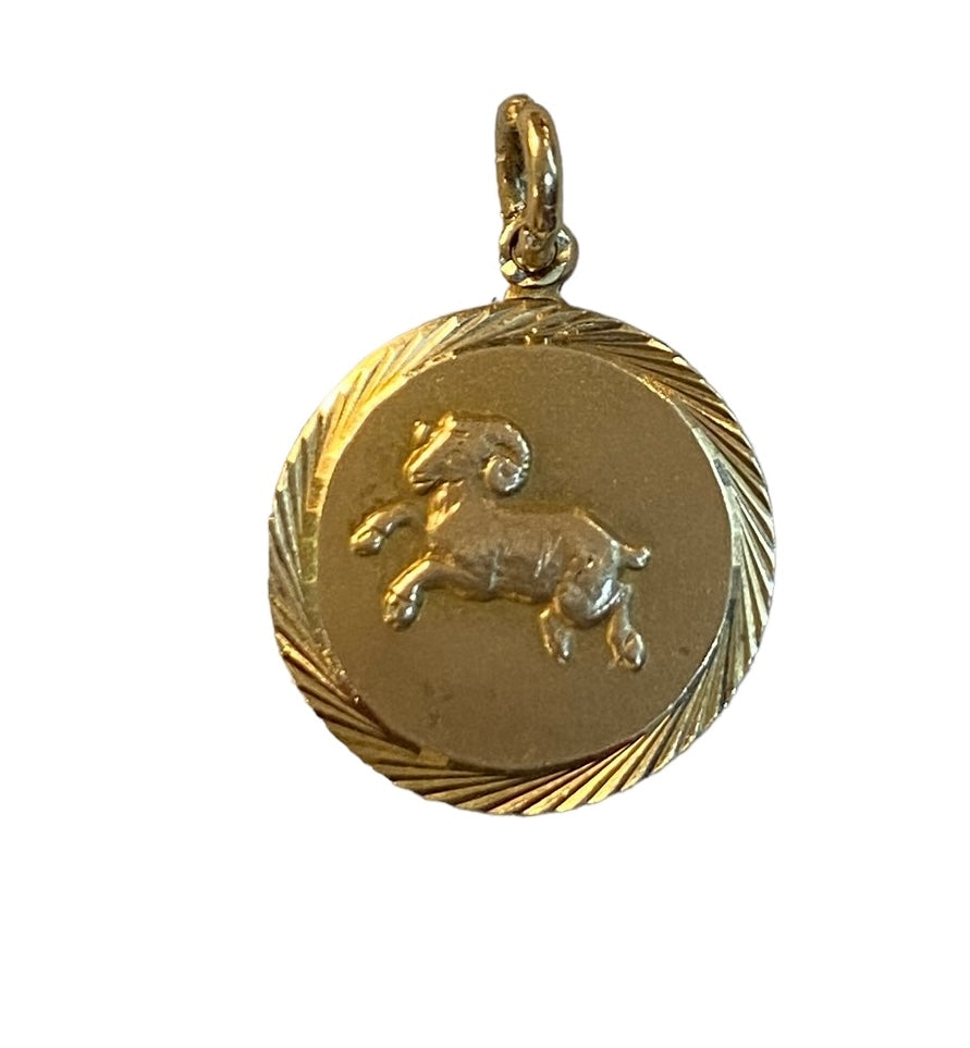 9ct Vintage Aries disc charm circa 1965
